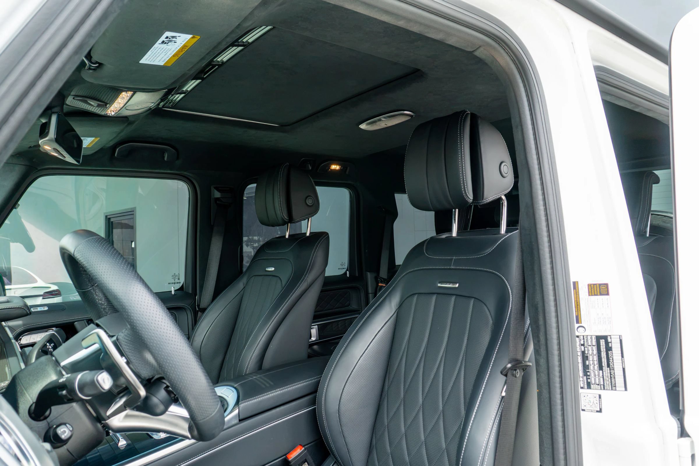 Used 2025 Mercedes-Benz G 63 AMG 4MATIC image 11