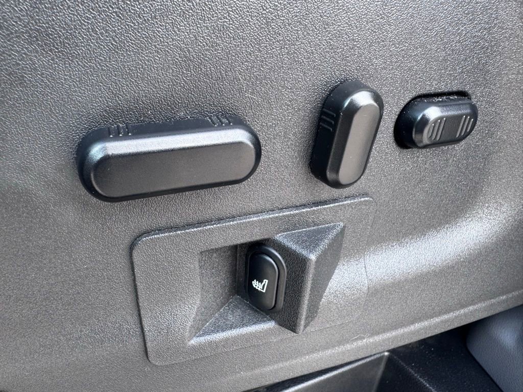 Certified 2019 Ford Transit 150 XLT image 18