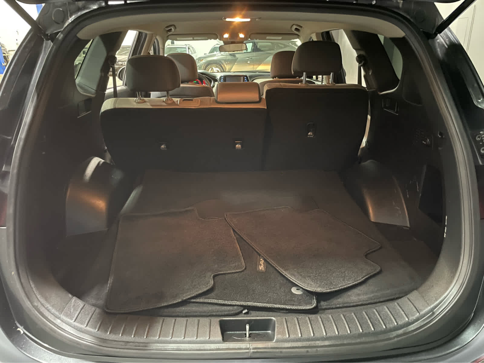 Used 2020 Hyundai Santa Fe SE w/ Cargo Package AWD/4WD image 24