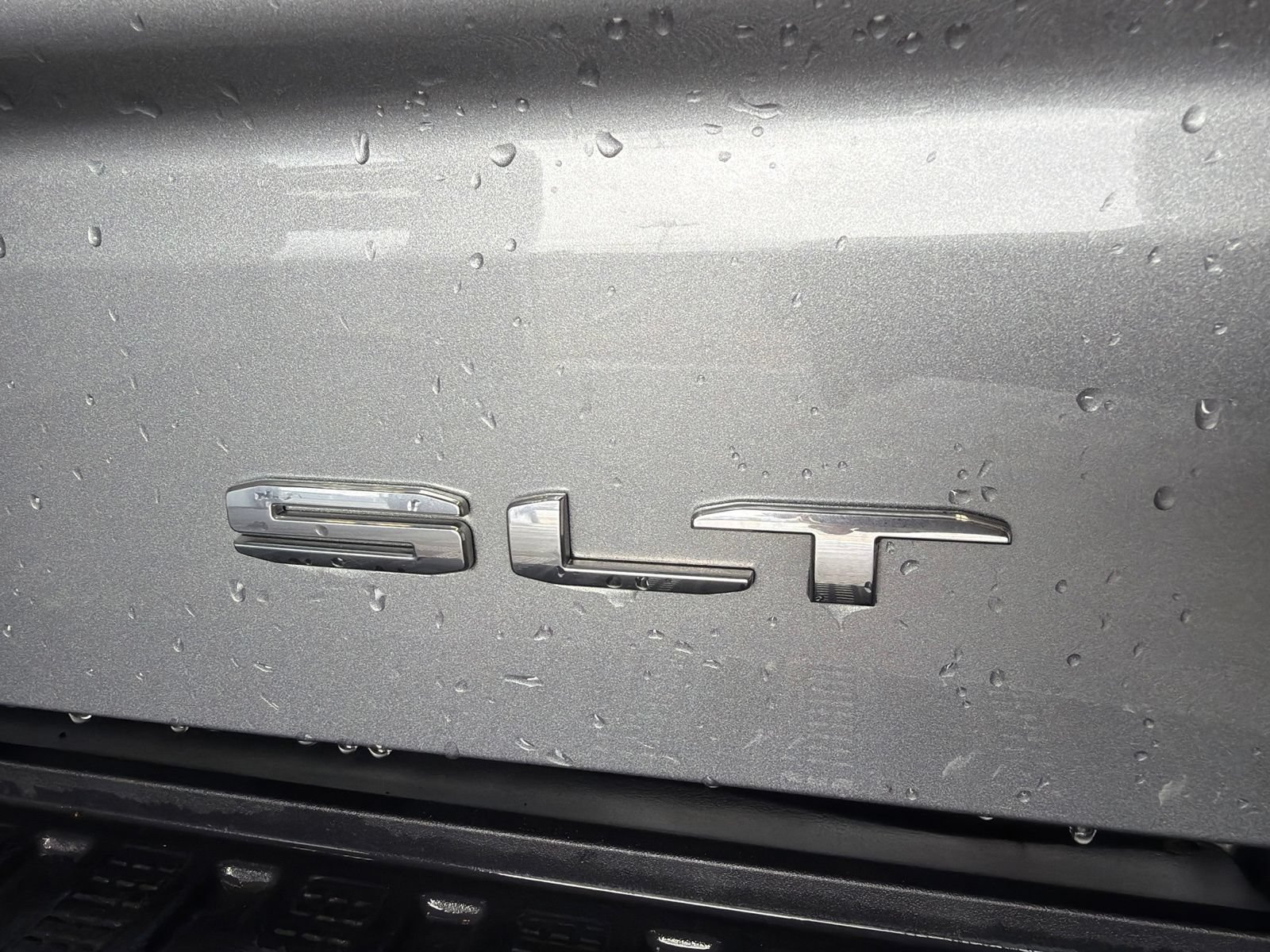 Used 2026 GMC Sierra 1500 SLT AWD/4WD image 7