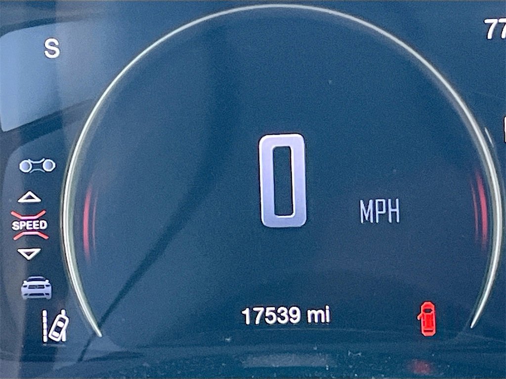 Used 2023 Dodge Durango R/T w/ Hemi Orange Plus Package image 12