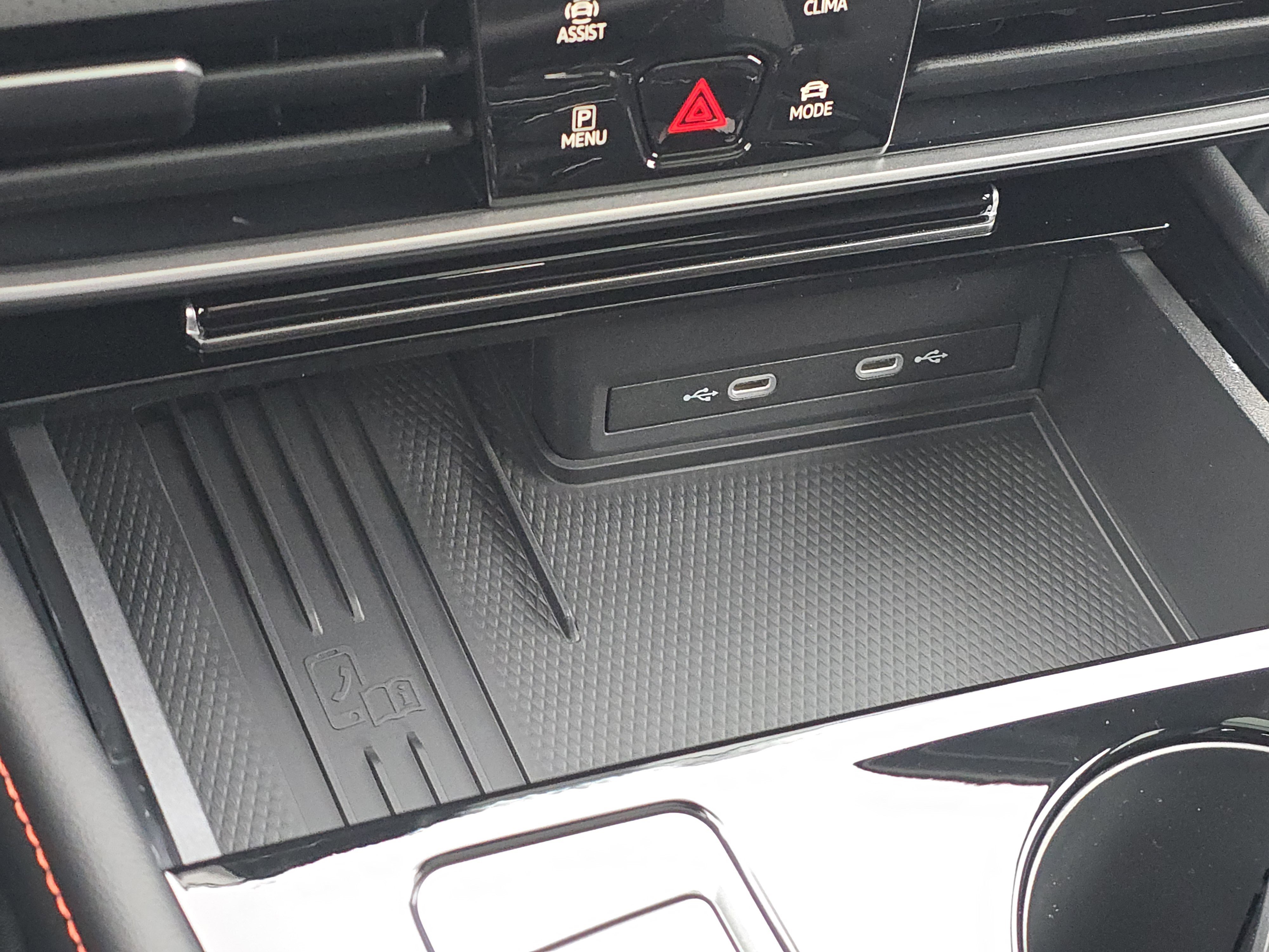 New 2026 Volkswagen Atlas Peak Edition image 25