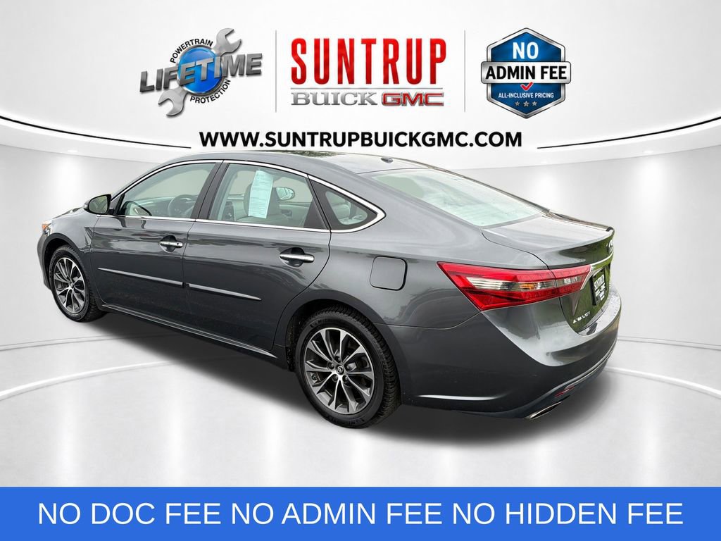 Used 2017 Toyota Avalon XLE w/ All Weather Liner Package FWD image 3