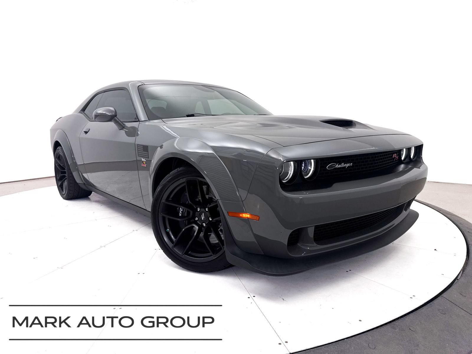 Used 2023 Dodge Challenger R/T Scat Pack RWD image 2