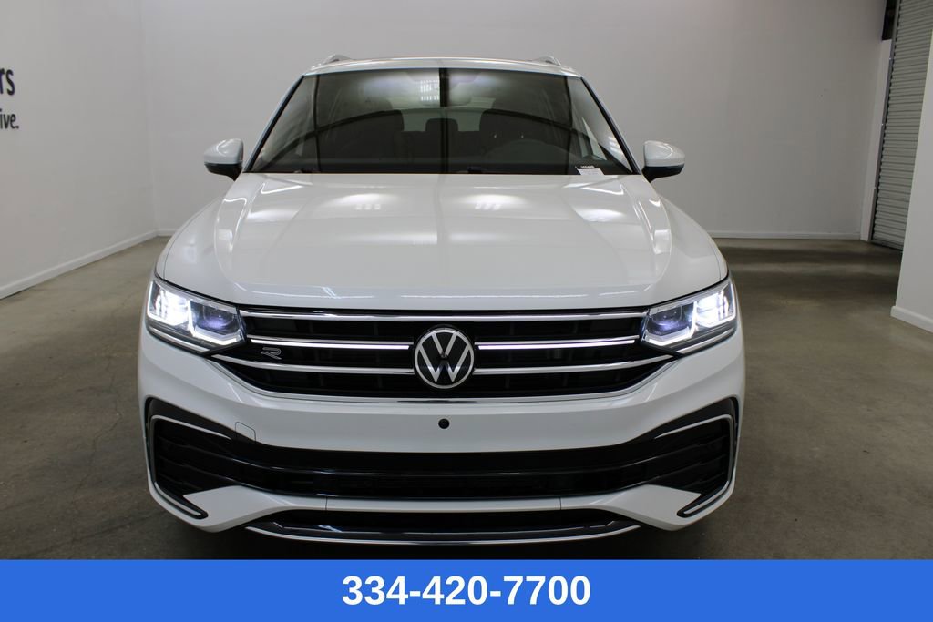 Used 2022 Volkswagen Tiguan SEL R-Line image 6