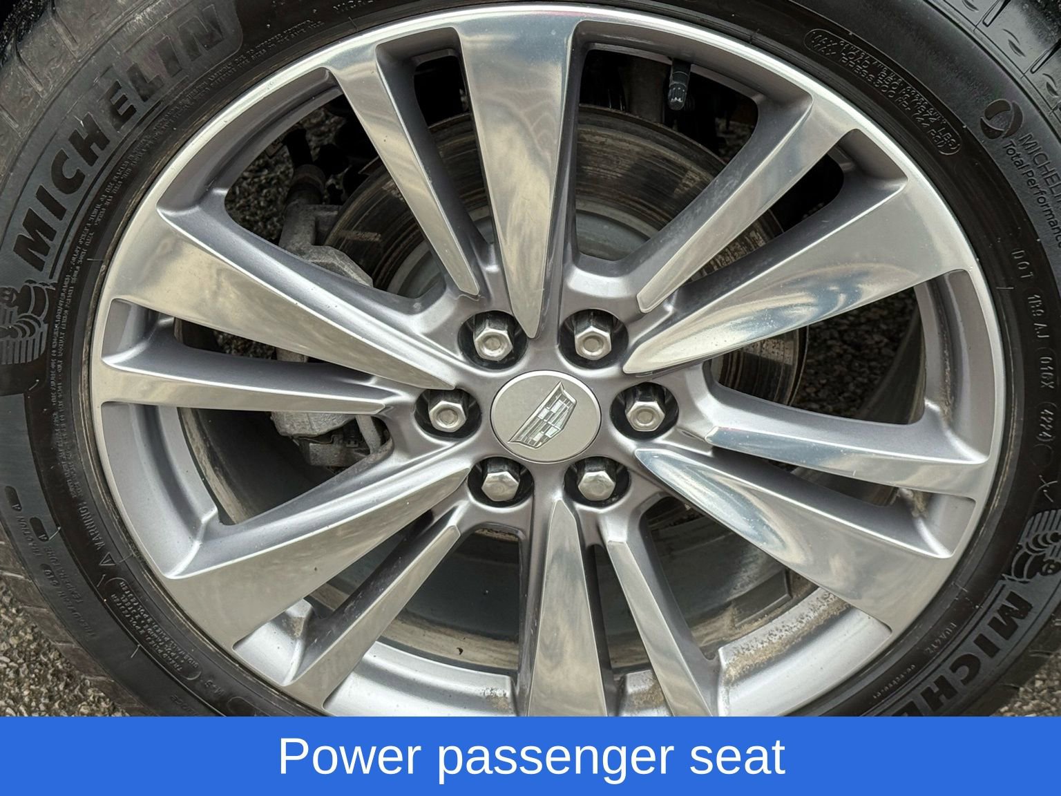 Used 2025 Cadillac XT6 Premium Luxury image 46