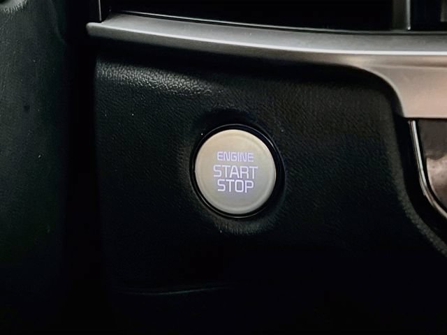 Used 2025 Kia Sorento LX FWD image 16