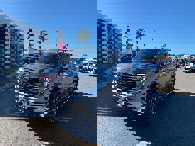 New 2026 GMC Sierra 1500 SLT w/ SLT Premium Plus Package image 3