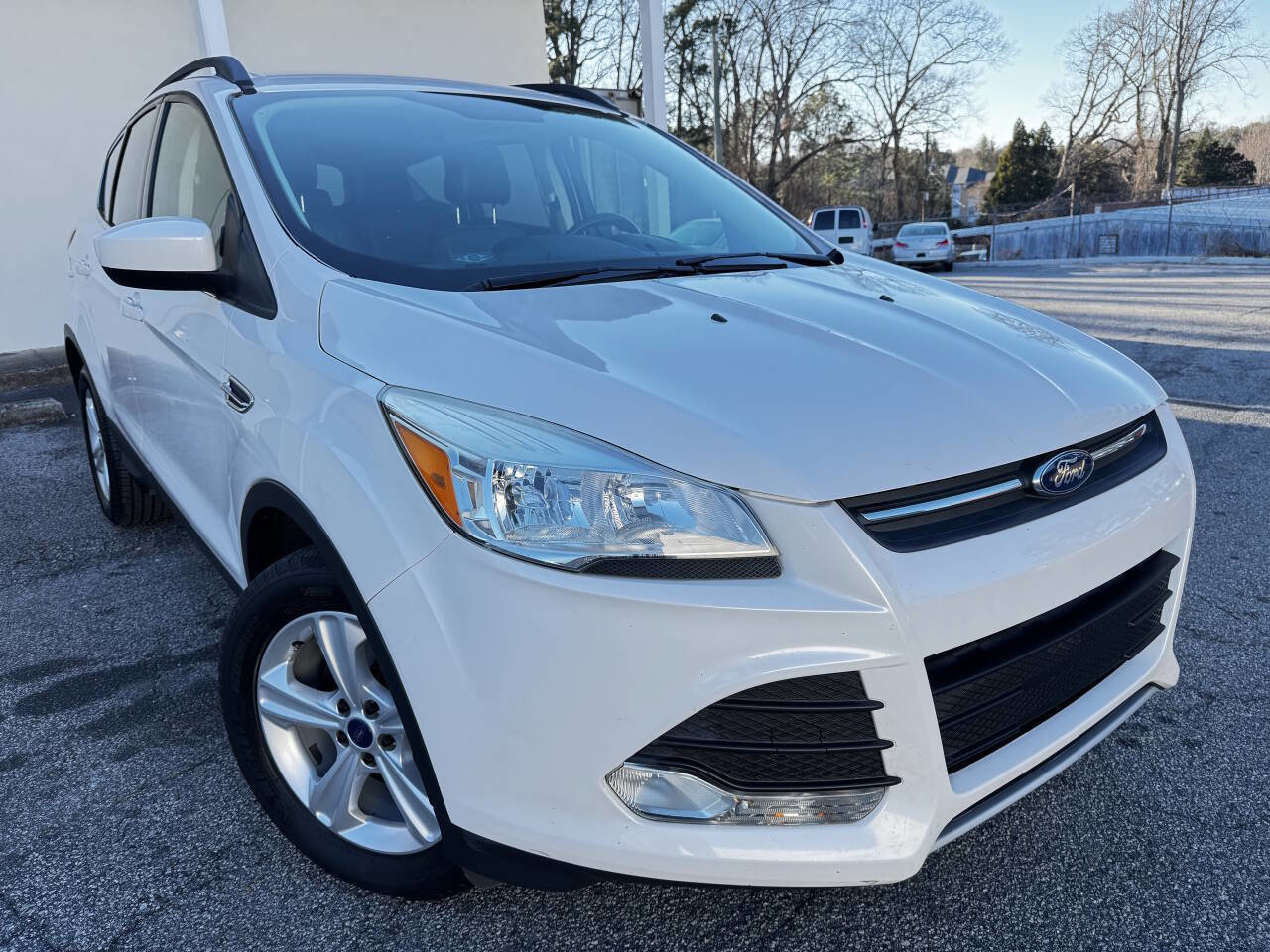 Used 2016 Ford Escape SE w/ SE Leather Comfort Package image 3