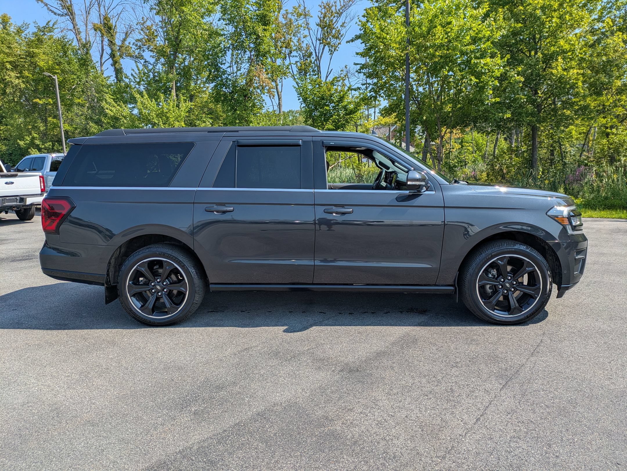 Certified 2022 Ford Expedition Max Limited w/ Equipment Group 303A AWD/4WD image 2