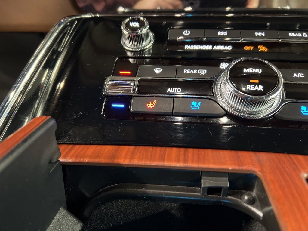 Certified 2022 Lincoln Navigator Reserve w/ Monochromatic Package image 14