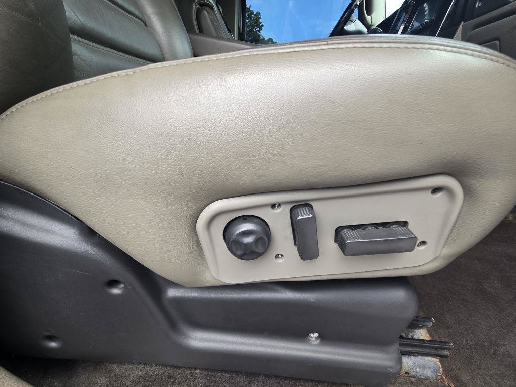 Used 2003 HUMMER H2 w/ Preferred Equipment Group AWD/4WD image 21