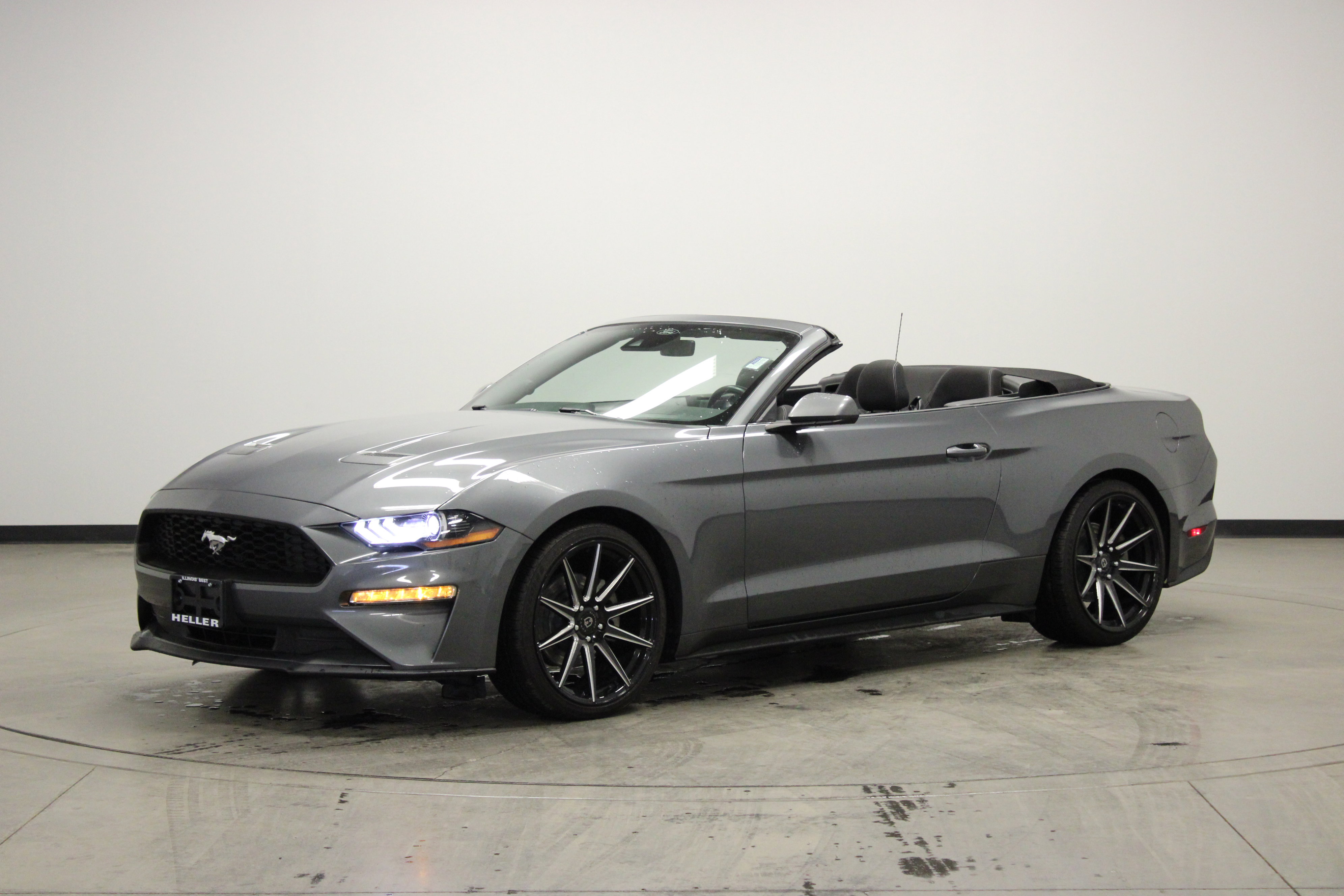 Used 2022 Ford Mustang Convertible w/ Equipment Group 101A image 12