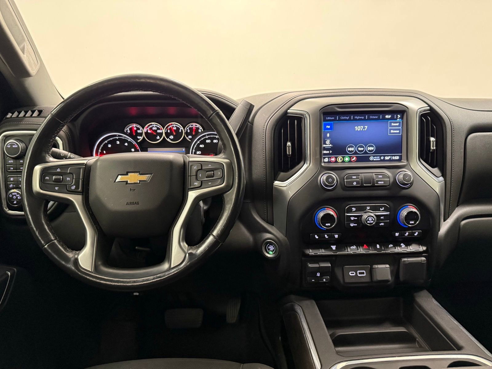 Used 2022 Chevrolet Silverado 2500 LTZ w/ LTZ Convenience Package image 29