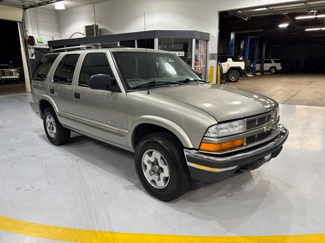 Used 2004 Chevrolet Blazer LS w/ Preferred Equipment Group AWD/4WD image 9