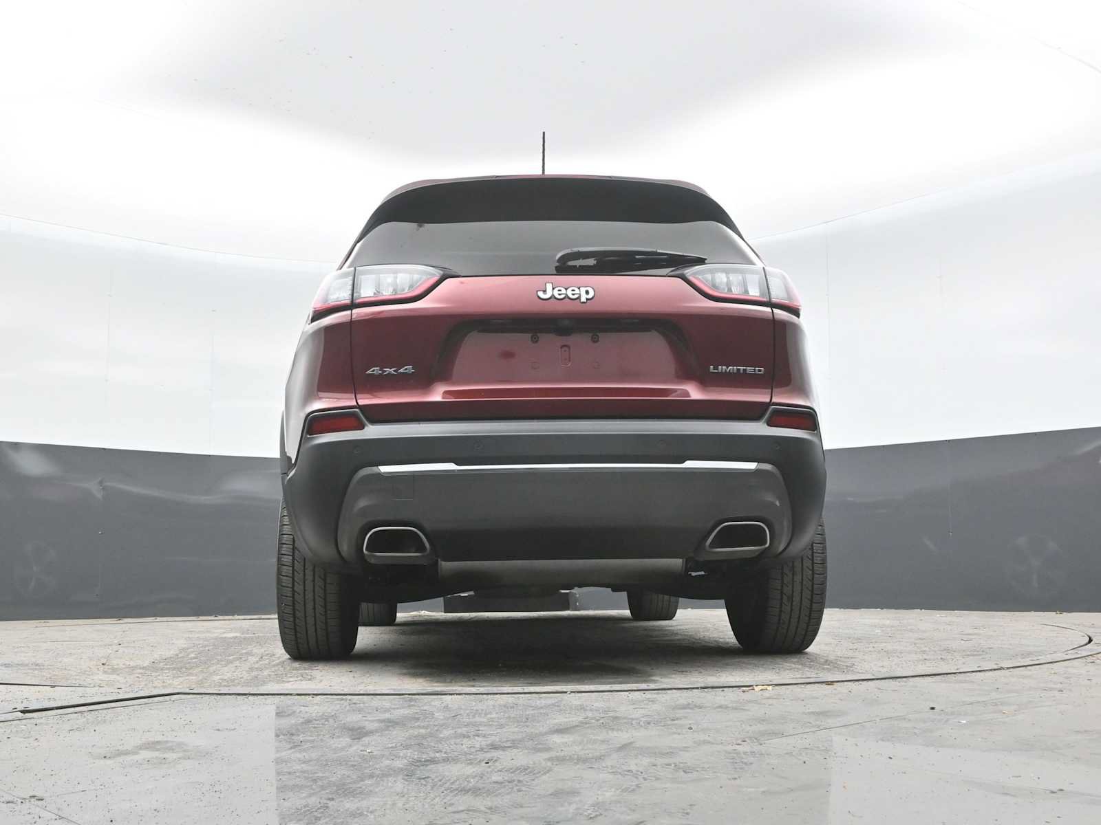 Used 2019 Jeep Cherokee Limited AWD/4WD image 32