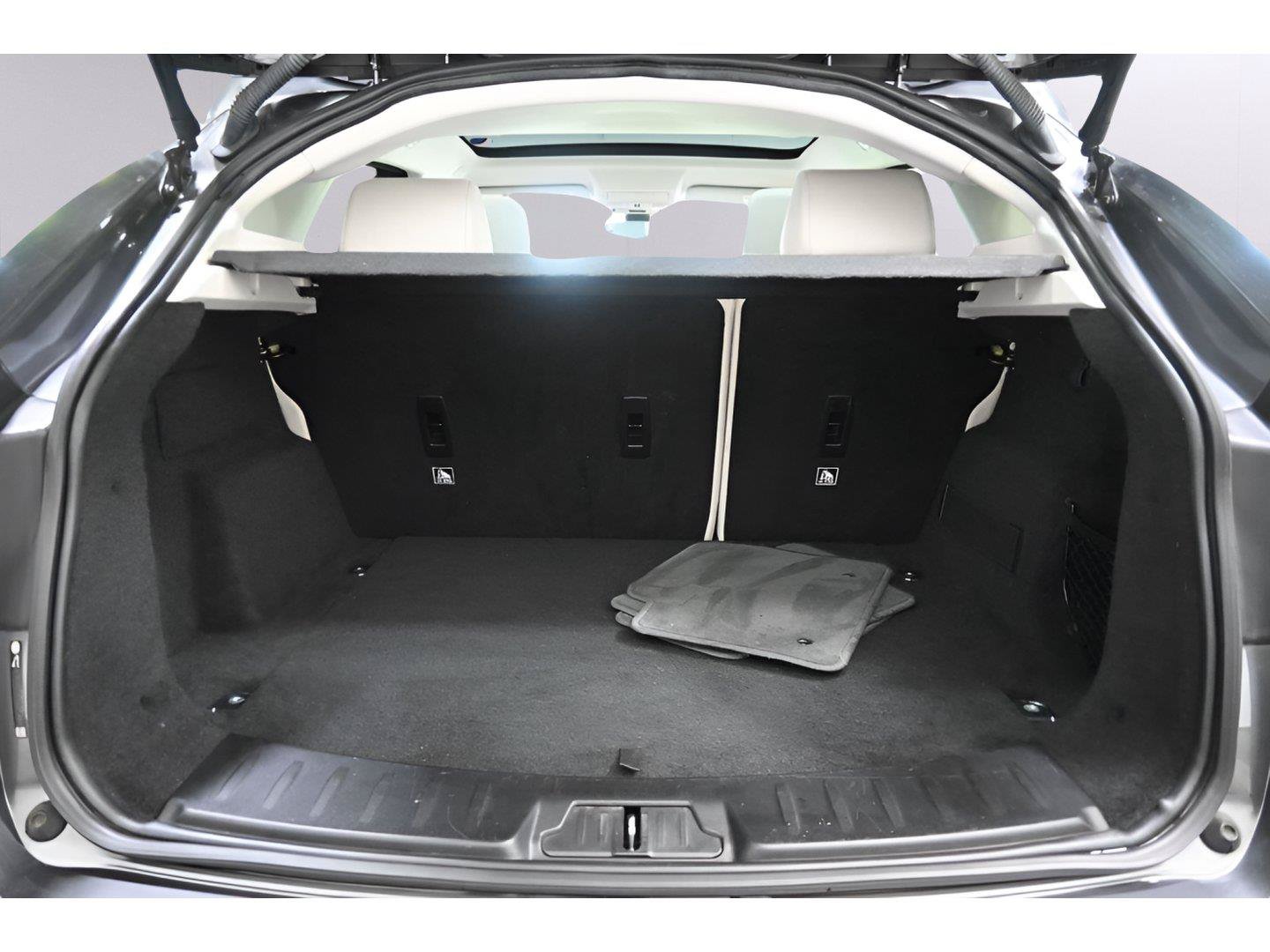 Used 2019 Jaguar E-PACE S AWD/4WD image 16