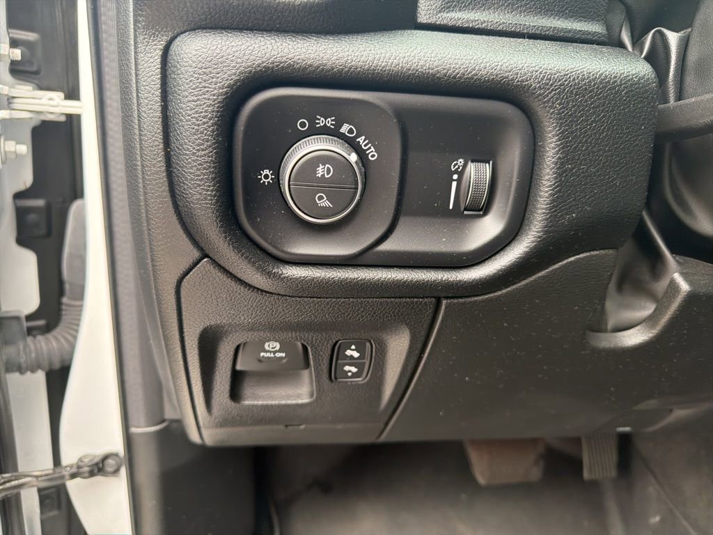 Certified 2022 RAM 1500 Big Horn image 5