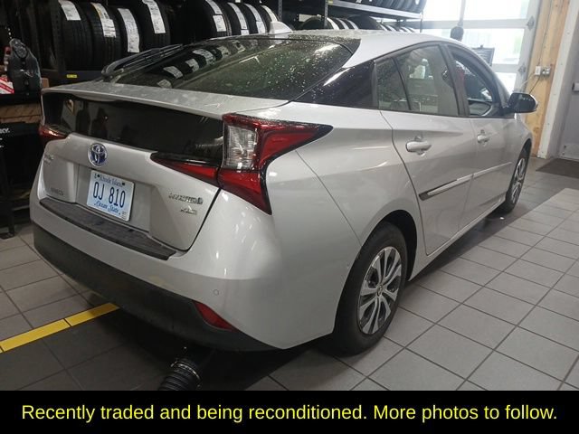 Used 2020 Toyota Prius XLE w/ Advanced Technology Package AWD/4WD image 2