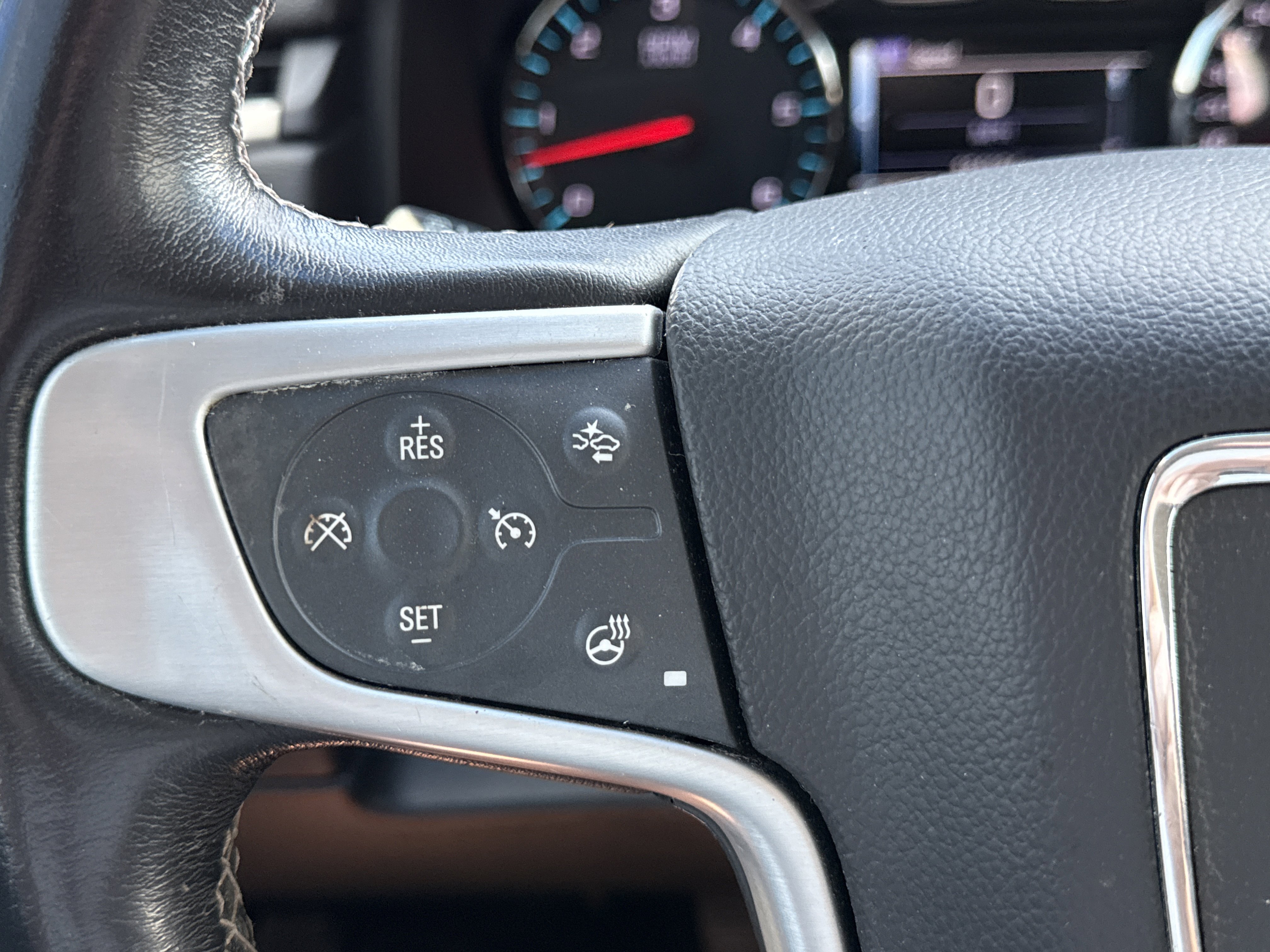 Used 2020 GMC Yukon XL SLT AWD/4WD image 16