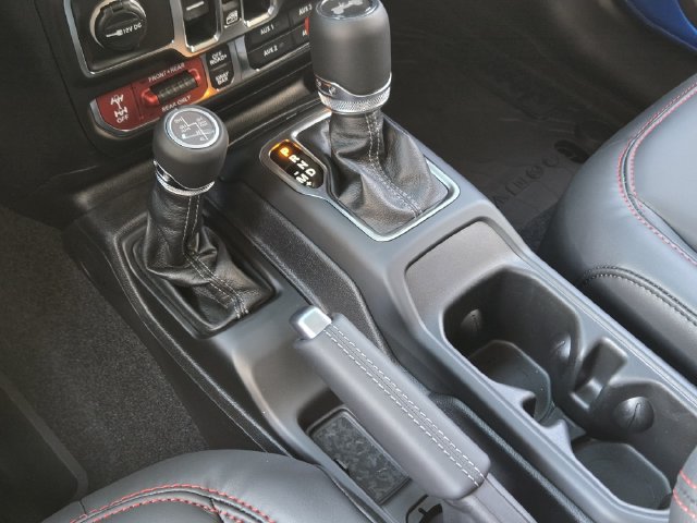 New 2027 Jeep Wrangler Unlimited Rubicon AWD/4WD image 18