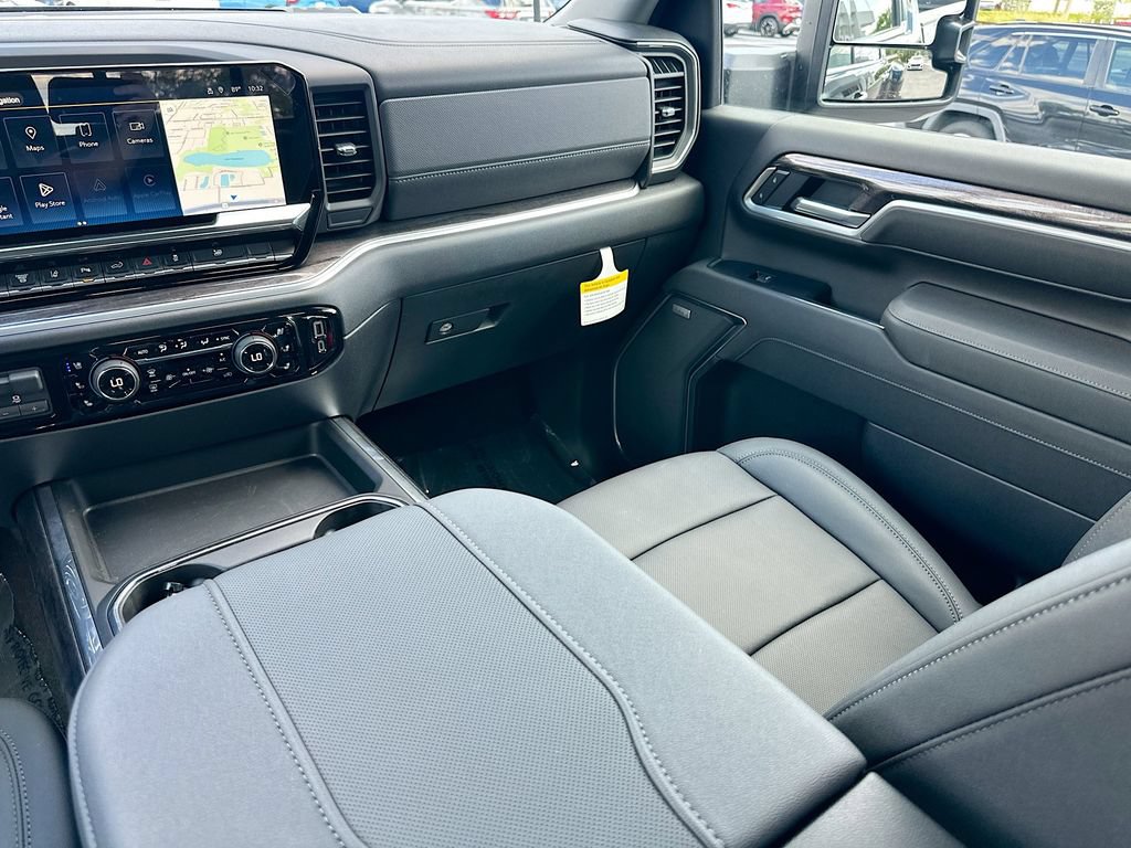 New 2026 Chevrolet Silverado 3500 LTZ w/ LTZ Convenience Package AWD/4WD image 24