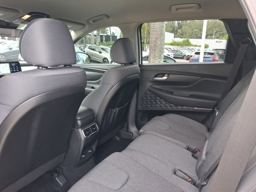 Used 2023 Hyundai Santa Fe SEL image 6