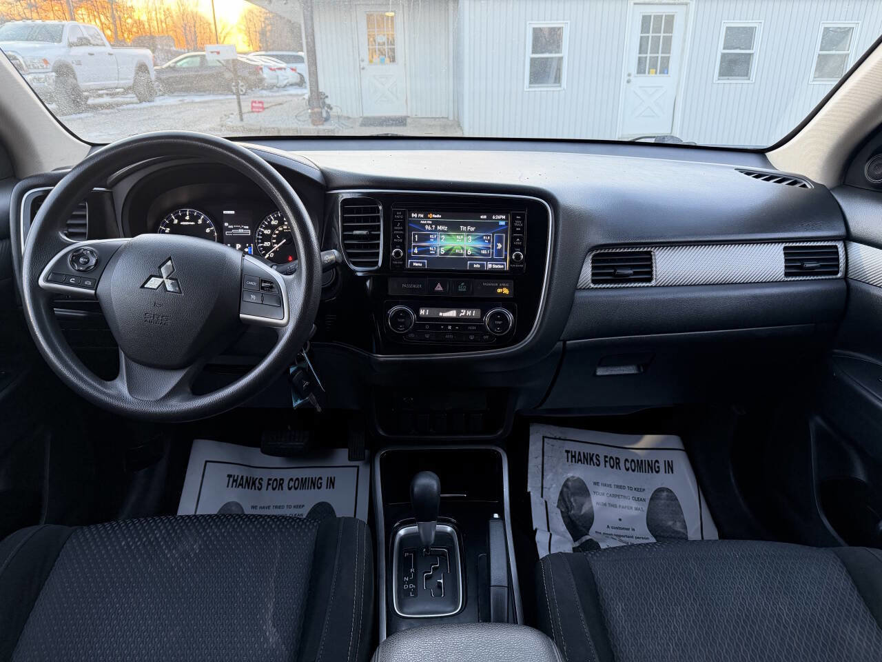 Used 2018 Mitsubishi Outlander ES image 16