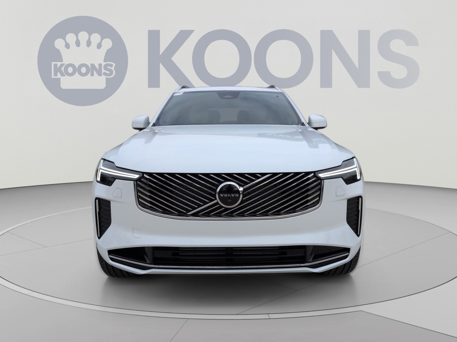 New 2026 Volvo XC90 T8 Plus w/ Protection Package Premier AWD/4WD image 4