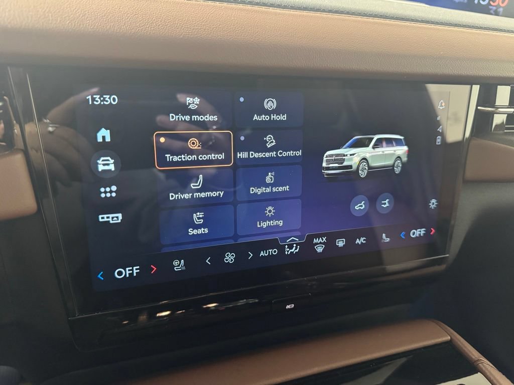 New 2026 Lincoln Navigator Reserve AWD/4WD image 51