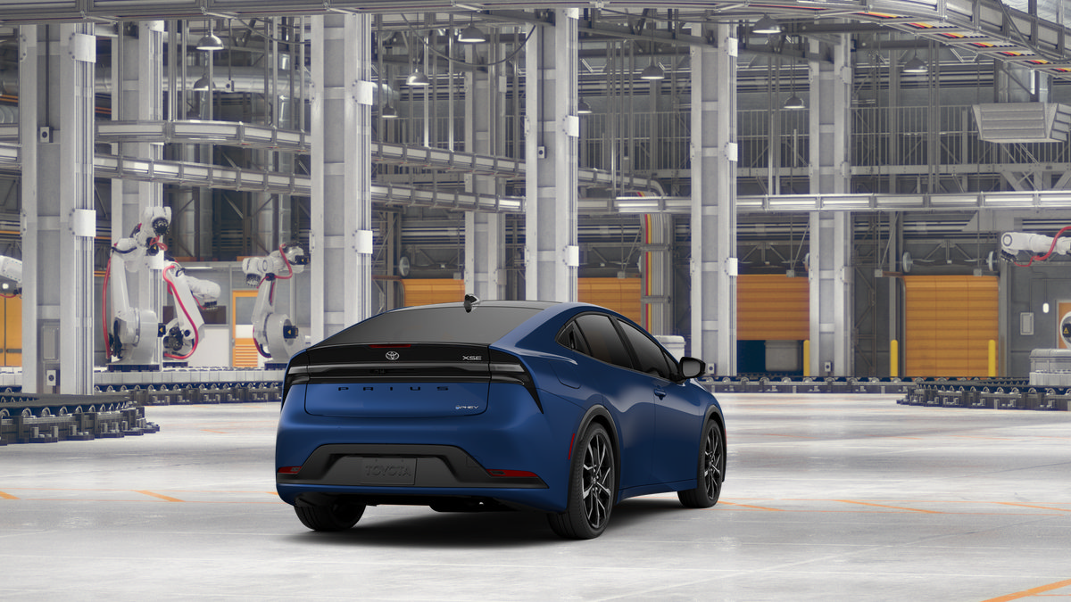New 2027 Toyota Prius Plug-In Hybrid FWD image 11