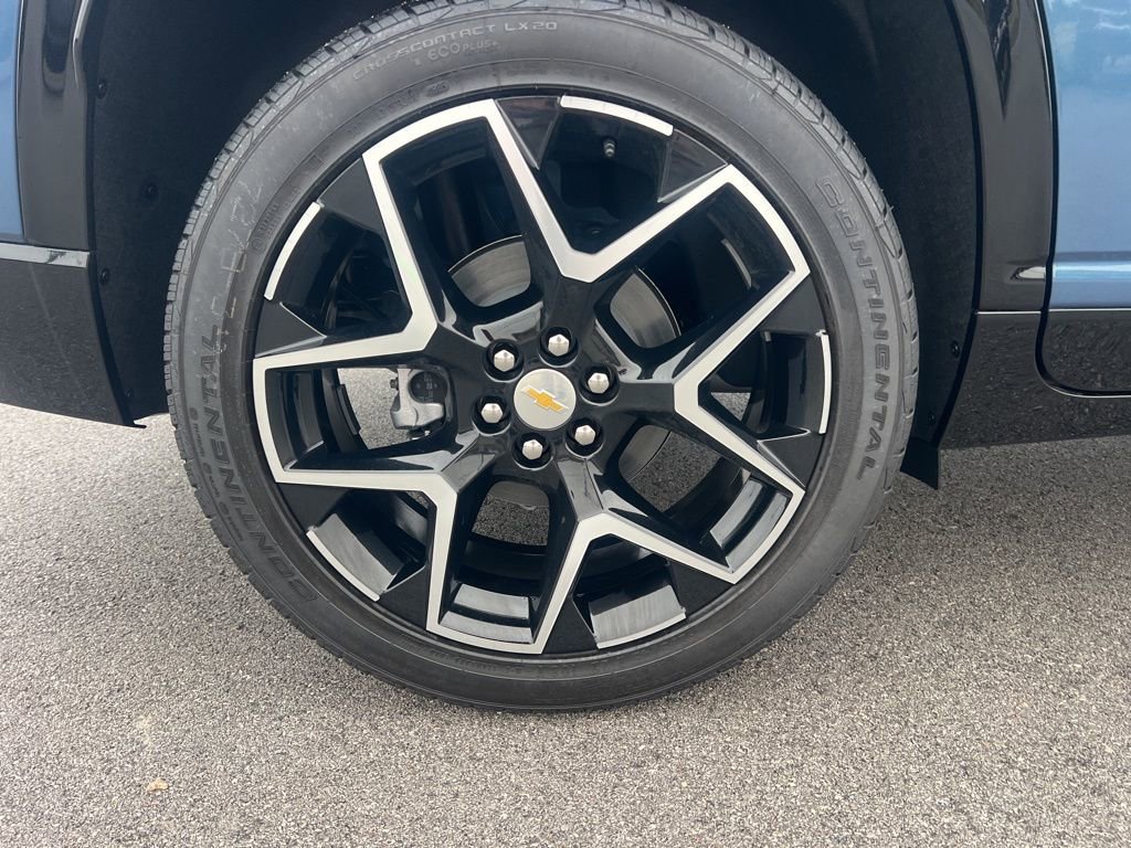 New 2026 Chevrolet Traverse High Country w/ LPO, Floor Liner Package image 13