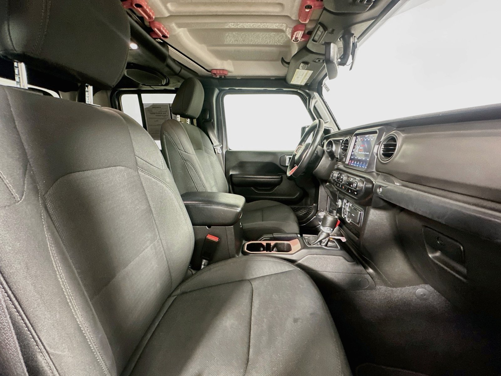 Used 2021 Jeep Gladiator Sport AWD/4WD image 27