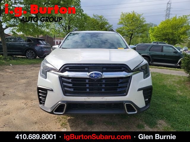 Used 2023 Subaru Ascent Touring AWD/4WD image 2