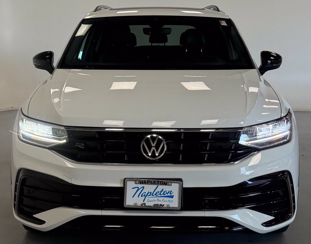 Used 2022 Volkswagen Tiguan SE R-Line AWD/4WD image 7