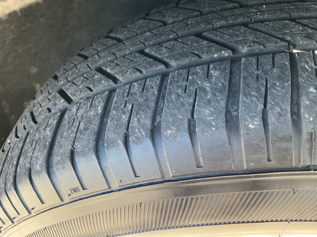Used 2024 Chrysler Pacifica Touring-L FWD image 26