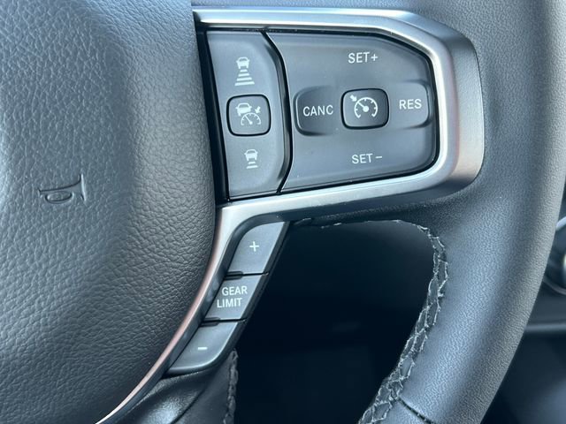 New 2026 RAM 1500 4x4 Crew Cab image 21