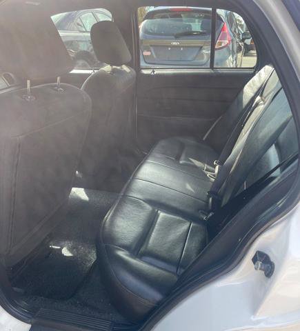 Used 2009 Ford Crown Victoria Police Interceptor image 8