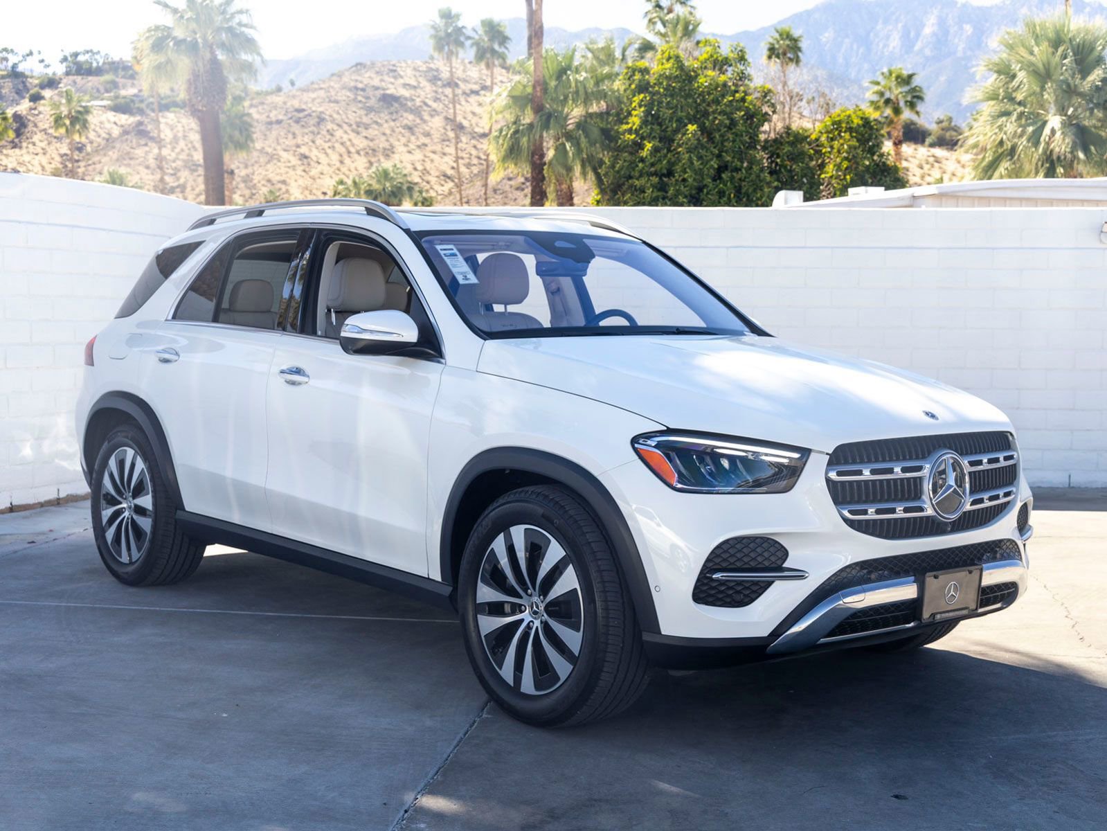 Used 2024 Mercedes-Benz GLE 450 4MATIC image 2