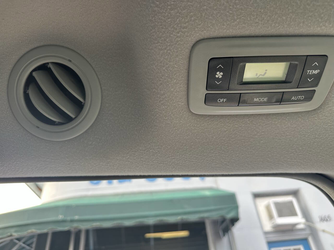 Used 2011 Toyota Sienna XLE image 21