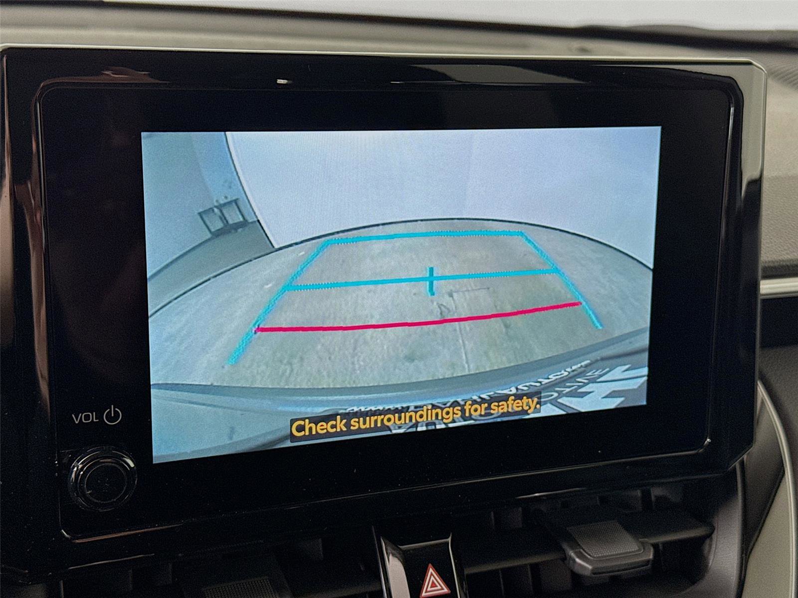 Used 2024 Toyota Corolla Cross LE image 6