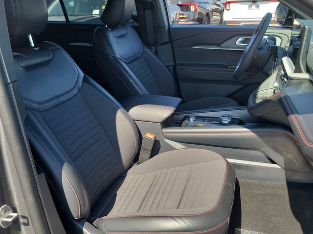 Used 2026 Ford Explorer ST-Line w/ ST-Line Street Pack RWD image 18