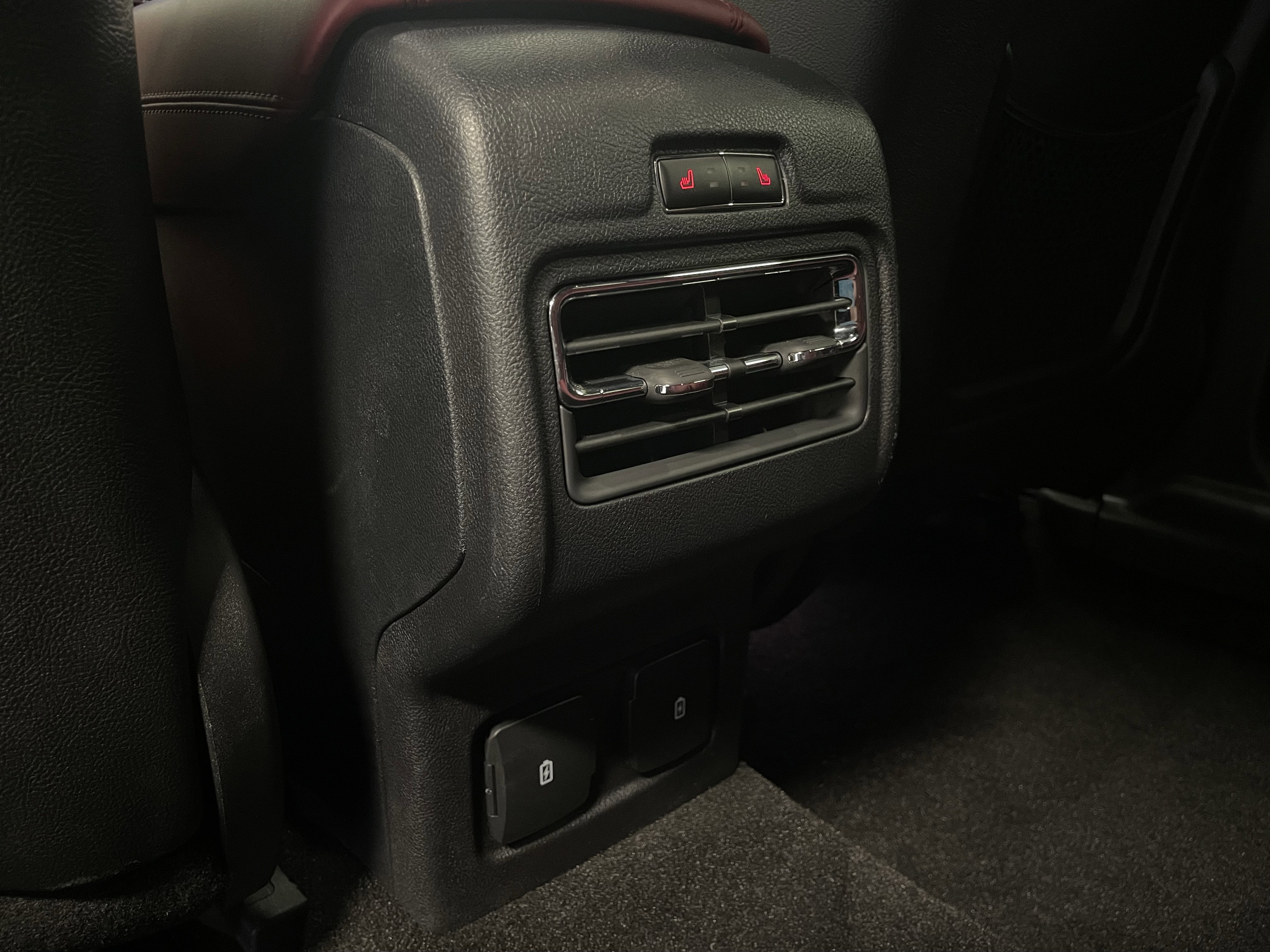 Used 2023 Lincoln Corsair Reserve w/ Equipment Group 202A image 26