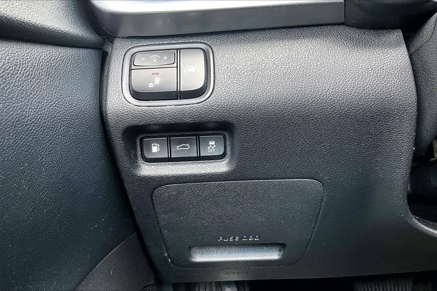 Used 2019 Kia Optima S w/ S Panoramic Sunroof Package image 34