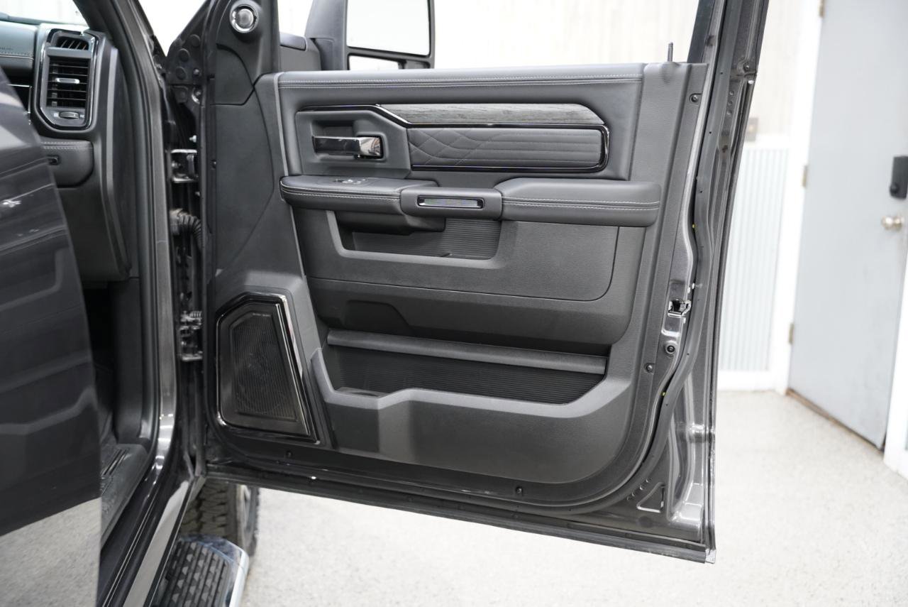 Used 2025 RAM 2500 Limited image 31