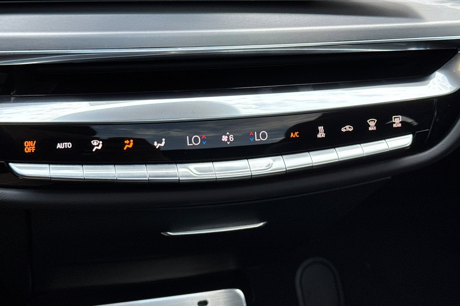 Used 2024 Cadillac Lyriq Sport AWD/4WD image 22