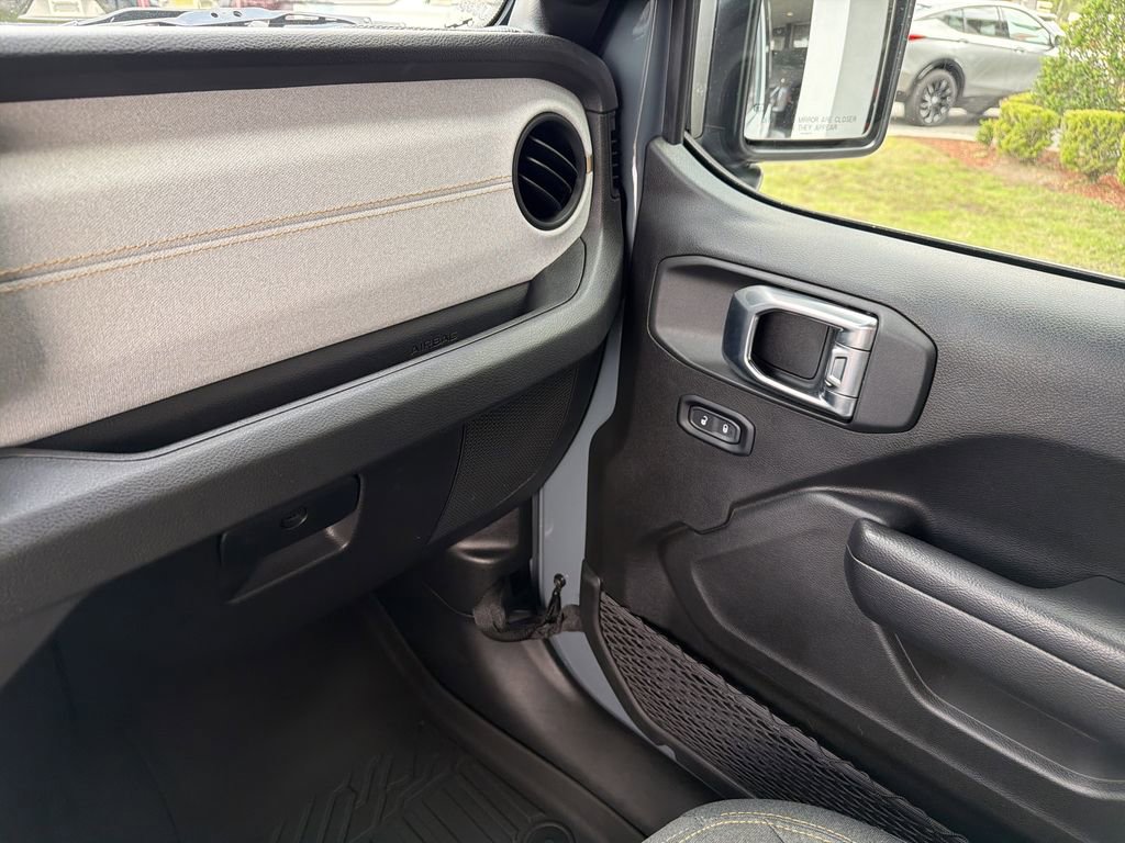 Used 2024 Jeep Wrangler Sport S image 19