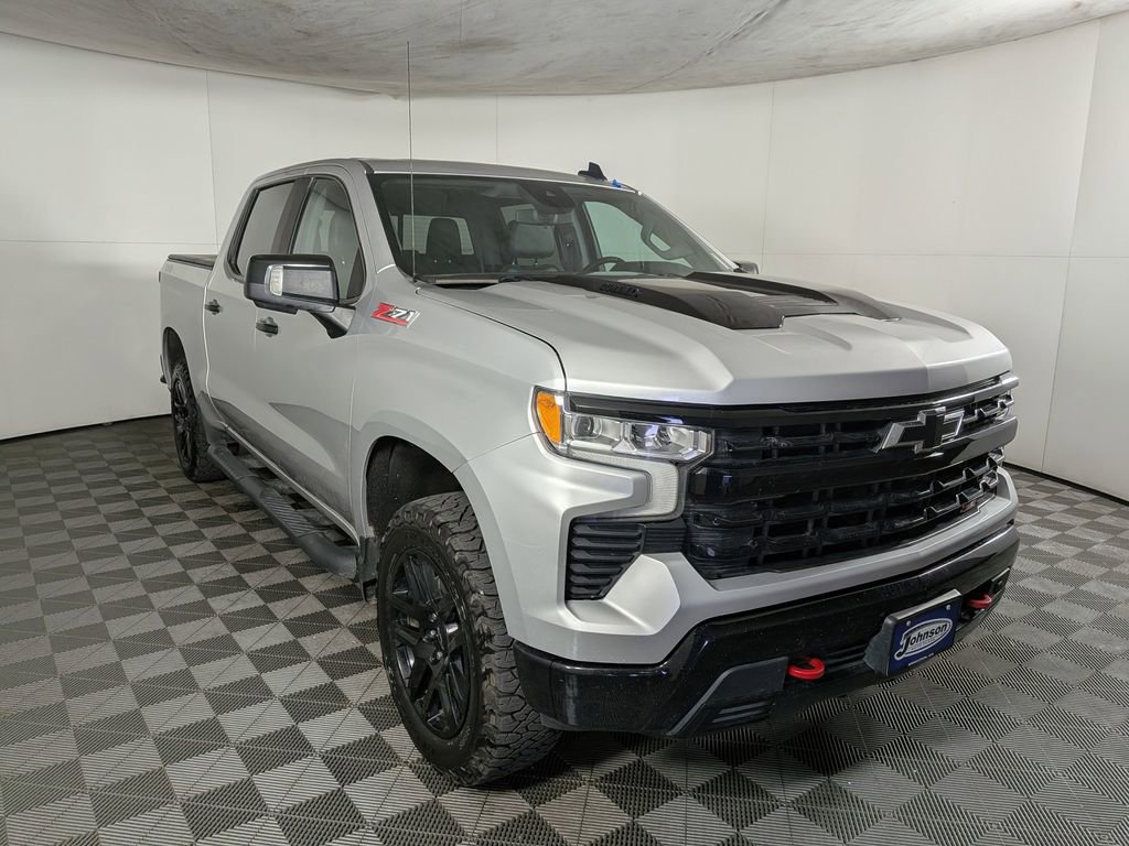 Used 2022 Chevrolet Silverado 1500 LT Trail Boss w/ LT Trail Boss Premium Package AWD/4WD image 5