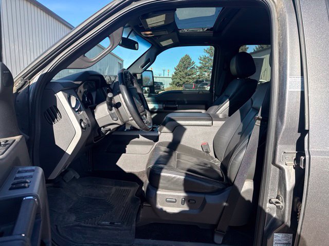 Used 2014 Ford F350 4x4 Crew Cab Super Duty image 3