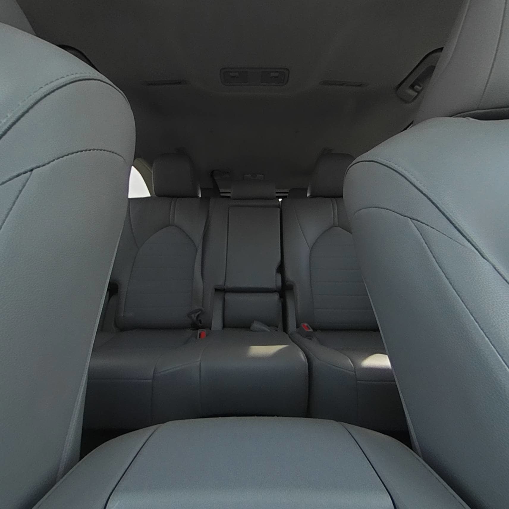Used 2023 Toyota Highlander XLE AWD/4WD image 29